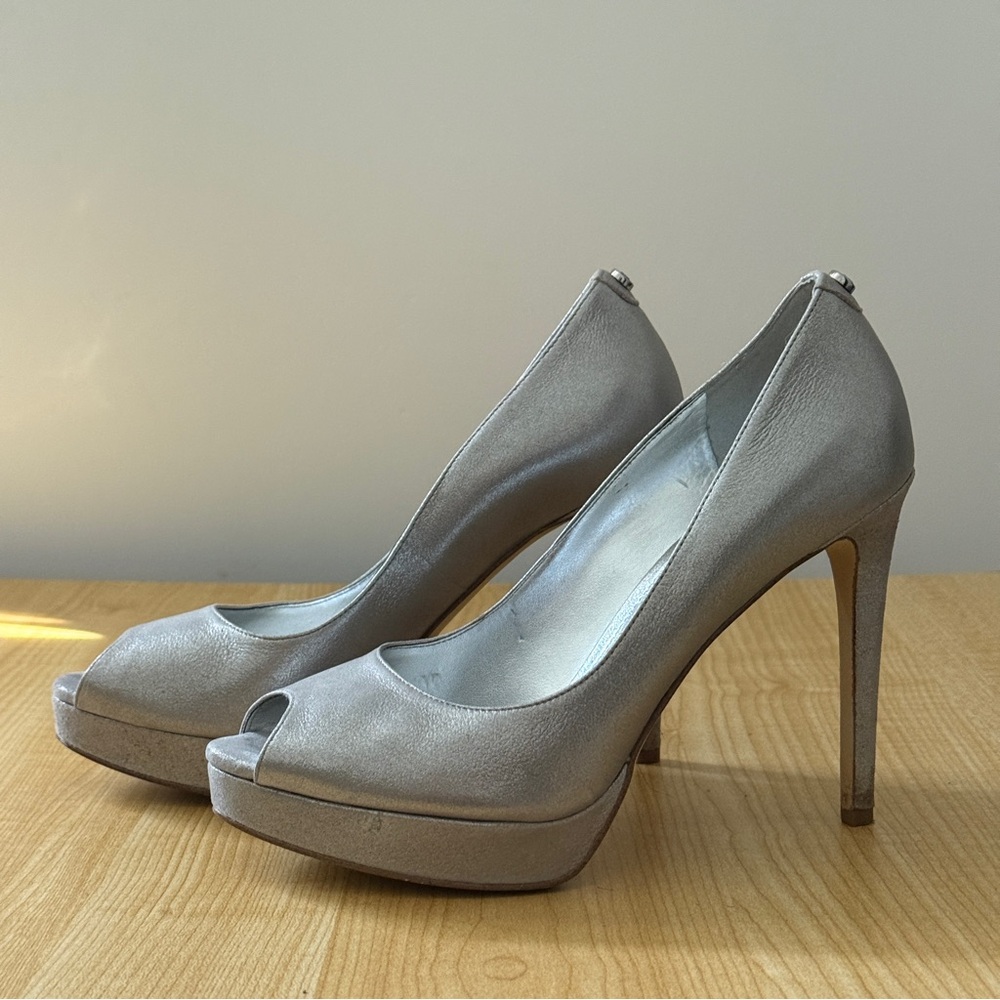 Michael Kors Silver Peep Toe Pumps Size 6.5M